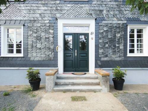 Hauseingang - 6 Zimmer Einfamilienhaus zur Miete in Köln