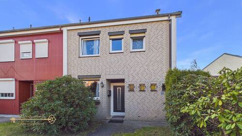 Haus Vorderansicht - 