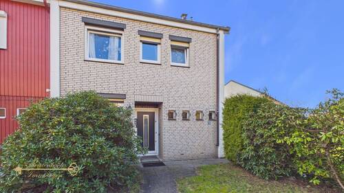 Haus Vorderansicht - 