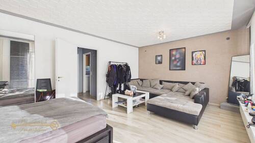 Wohnzimmer - 5 Zimmer Reihenendhaus in Bremen