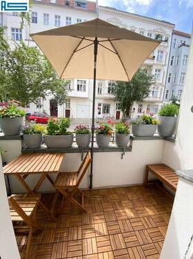 Balkon - KI generiert - 