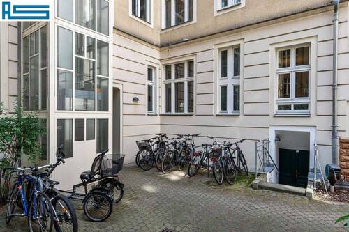 Innenhof - Blick auf die Wohnung - 