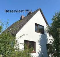 RESERVIERT !!!!!!! Sanierungsbedürftiges EFH in Ellerau. 115 m2 Wfl , 988 m2 Grundstück