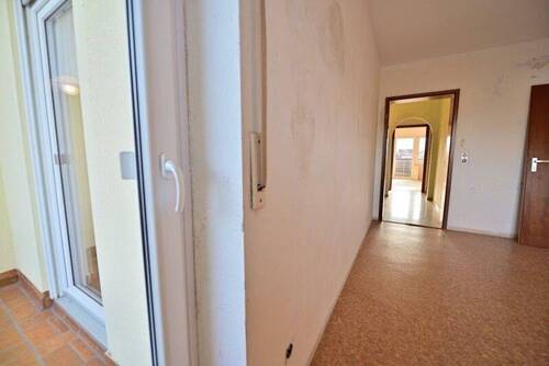 Blick in die Wohnung - 3 Zimmer Etagenwohnung zur Miete in Feucht
