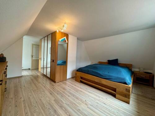 Schalfzimmer OG - 2 - 