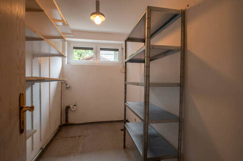 Hauswirtschaftsraum EG - Mehrfamilienhaus, Wohnhaus mit 182,00 m² in Bremen zum Kaufen