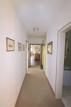 EG Flur Schlafb1.jpg - 