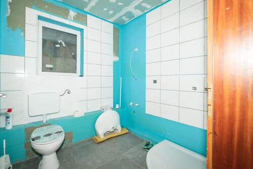 Bad im Obergeschoss - Einfamilienhaus mit 103,00 m&sup2; in Bad Königshofen zum Kaufen