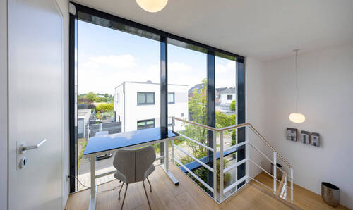 Empore - 