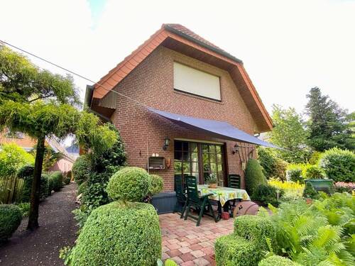 Rückansicht Wohnhaus - 