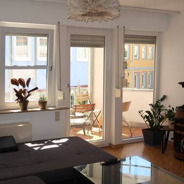 Wohn-/Esszimmer - 
