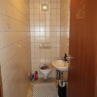 WC - Etagenwohnung mit 90,30 m² in Oberndorf am Neckar zum Kaufen