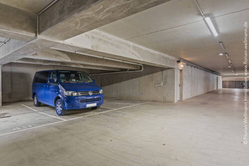Tiefgaragenstellplatz - 