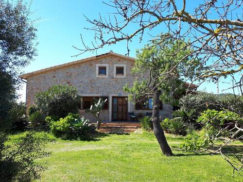 Eingang mit Gartenanteil - 4 Zimmer Einfamilienhaus zum Kaufen in Son Carrio