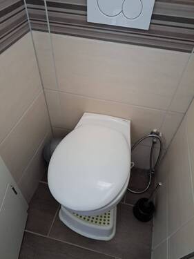 WC - 