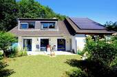 Gartenansicht - Großzügiges Einfamilienhaus in ruhiger Lage mit moderner Technik, Photovoltaik und Ausbaureserve