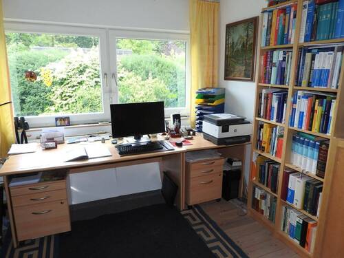 Arbeitszimmer im Obergeschoss - 