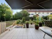 Terasse mit Gartenzugang - 
