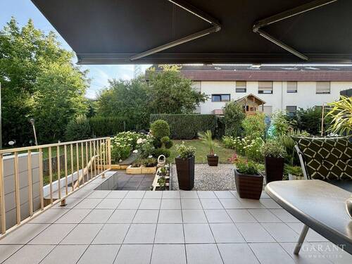 Terasse mit Gartenzugang - 