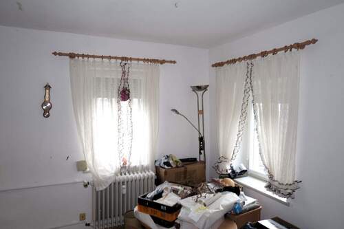 Wohnzimmer EG - 1 Zimmer Mehrfamilienhaus, Wohnhaus zum Kaufen in Oberndorf am Neckar