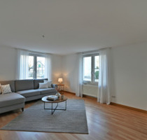 Mitten im Dorf! 4-R.-ETW mit Terrasse, Gärtchen & Stellplätzen in Heisingen - Essen