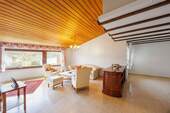 Wohnzimmer - 6 Zimmer Bungalow in Cleebronn