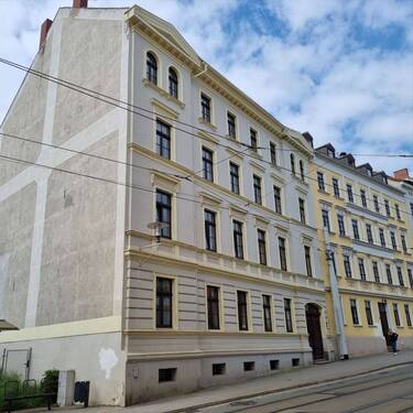 Außenansicht straßenseitig 02 - 2 Zimmer Mehrfamilienhaus, Wohnhaus zum Kaufen in Görlitz