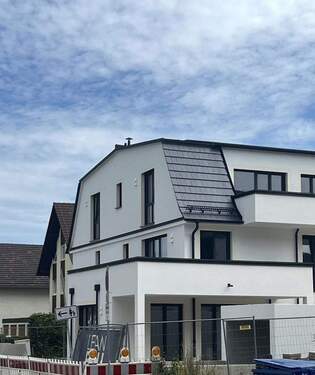 Außenansicht - Exklusive 2-Zimmer-Dachgeschosswohnung