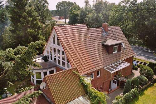 Haus - Einfamilienhaus mit 3 separaten Wohnungen