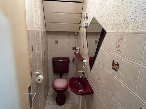 WC - 