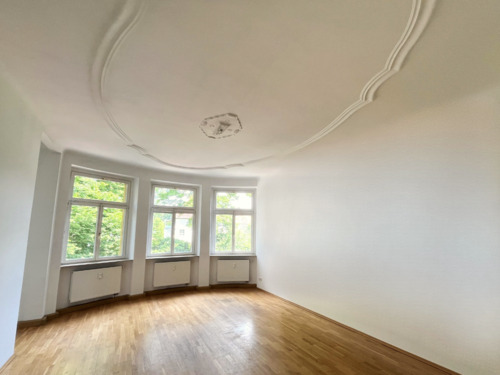 Wohnzimmer - 3 Zimmer Etagenwohnung zum Kaufen in Markkleeberg