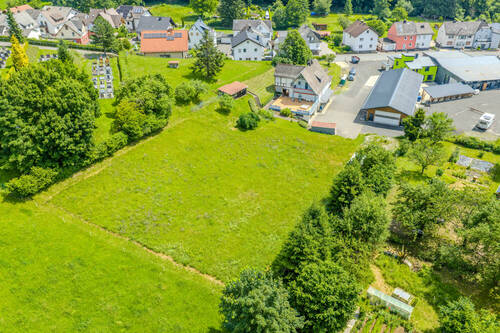 Aufnahme aus der Vogelperspektive - 5 Zimmer Mehrfamilienhaus, Wohnhaus in Bad Endbach