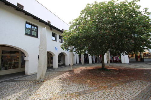 mitten im Zentrum kurze Wege zum Einkauf und zur ROTTAL-TERME - 