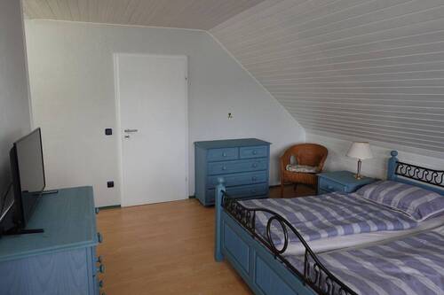 Großes Schlafzimmer DG - 
