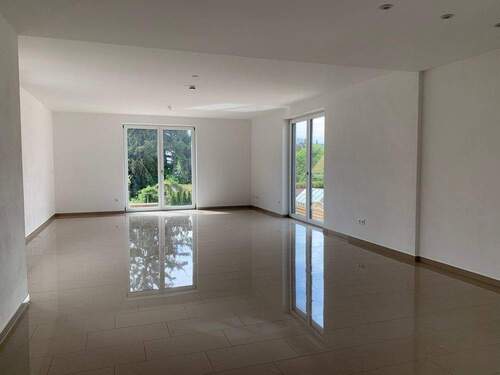 Wohnzimmer - 3 Zimmer Etagenwohnung zur Miete in Augsburg