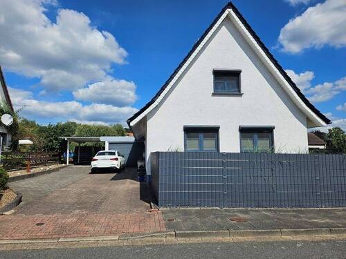 Vorderansicht (1) - Neues Jahr - neues Haus Einfamilienhaus mit allen Annehmlichkeiten die das Leben zu bieten hat