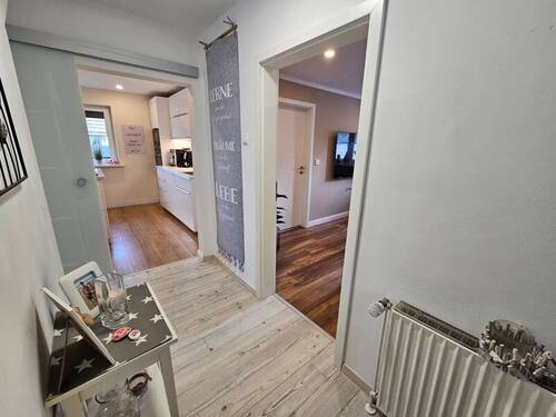 Flur EG - 5 Zimmer Einfamilienhaus in Bremen