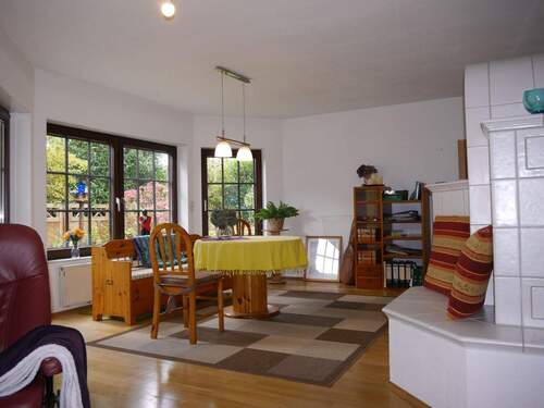 Wohnzimmer - 4 Zimmer Einfamilienhaus zum Kaufen in Rösrath