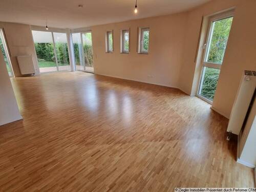 05 EG Wohn- und Essbereich - 