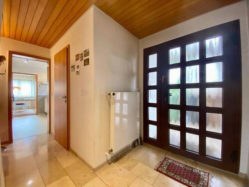 Eingangsbereich - Einfamilienhaus mit 165,00 m² in Ingersheim zum Kaufen