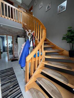EG Treppe h.jpg - Mehrfamilienhaus, Wohnhaus mit 159,00 m² in Reute zum Kaufen