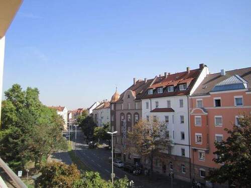 Blick vom Balkon - 1 Zimmer Etagenwohnung zur Miete in Nürnberg