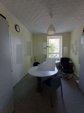 1. Etage Büro - 8 Zimmer Mehrfamilienhaus, Wohnhaus in Wuppertal