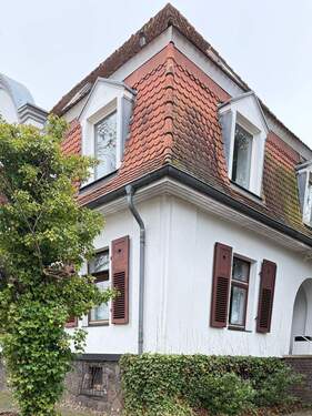 Haupthaus - Einfamilienhaus zum Kaufen in Linden