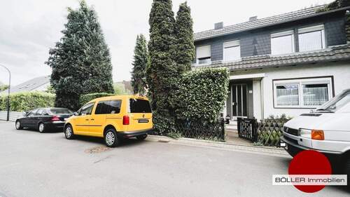 Straßenansicht - Grundstück mit freistehendem Bestandsgebäude, wunderschöne ruhige wertbeständige Lage in Hürth