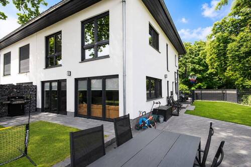 Hausansicht - 5 Zimmer Doppelhaushälfte zum Kaufen in Dallgow-Döberitz