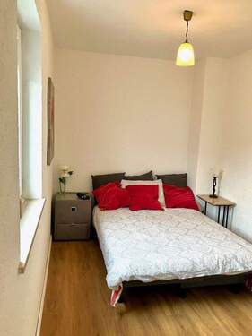 Kleines Zimmer 80qm - 