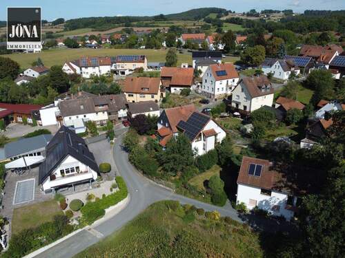 Drohnenbild - 1 Zimmer Mehrfamilienhaus, Wohnhaus zum Kaufen in Mainleus / Fassoldshof