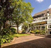 Gelegenheit für Anleger, Family-Office oder Privatier! 2 MFHs auf großem Grundstück mit vielen Möglichkeiten - Düsseldorf Oberbilk