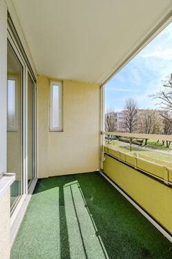 Loggia - Etagenwohnung mit 98,00 m&sup2; in Ludwigsburg zum Kaufen